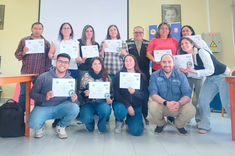 Certificación &quot;First on the scene&quot; y uso del desfibrilador externo con certificación internacional