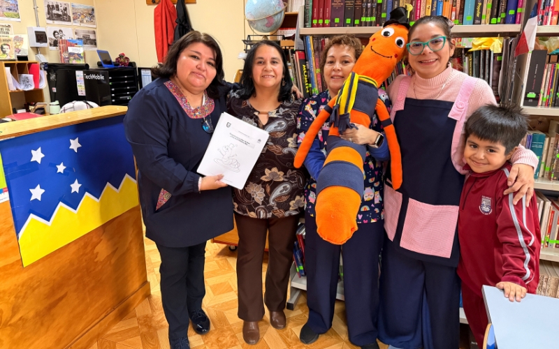 Biblioteca CRA invita a estudiantes de primer ciclo a descubrir el mundo de la lectura
